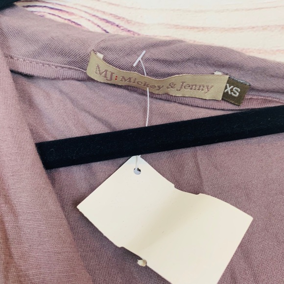 MJ Mickey & Jenny mauve surplice top nwt - Picture 6 of 6